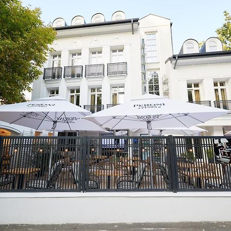Carol Park View Hotel Bucharest Exterior photo